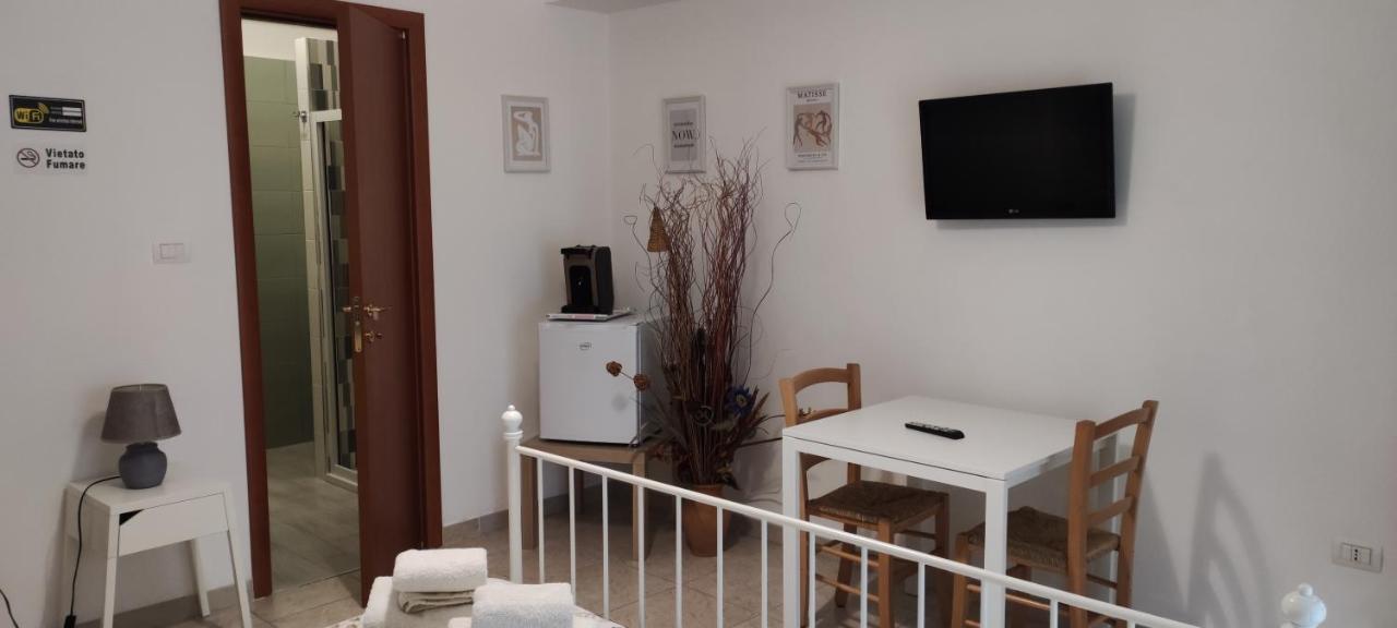 Da Vinci Affittacamere Borgo Tarente Extérieur photo